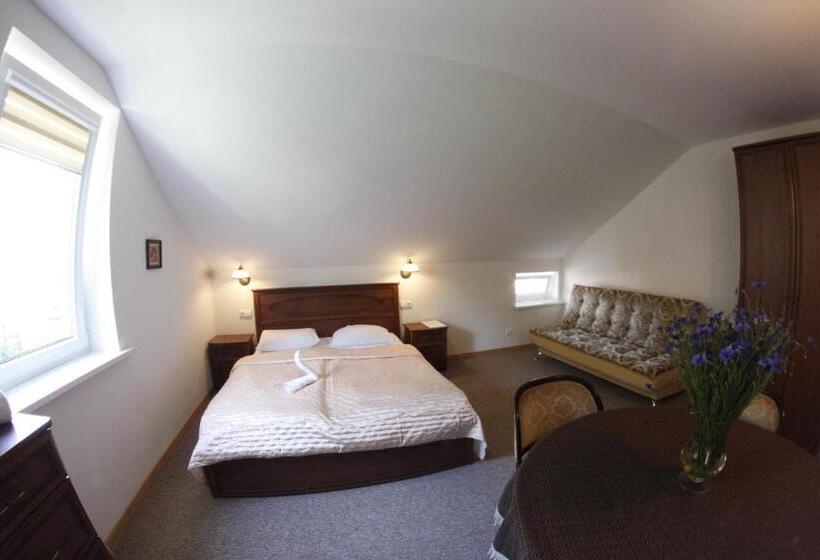 پانسیون Elena