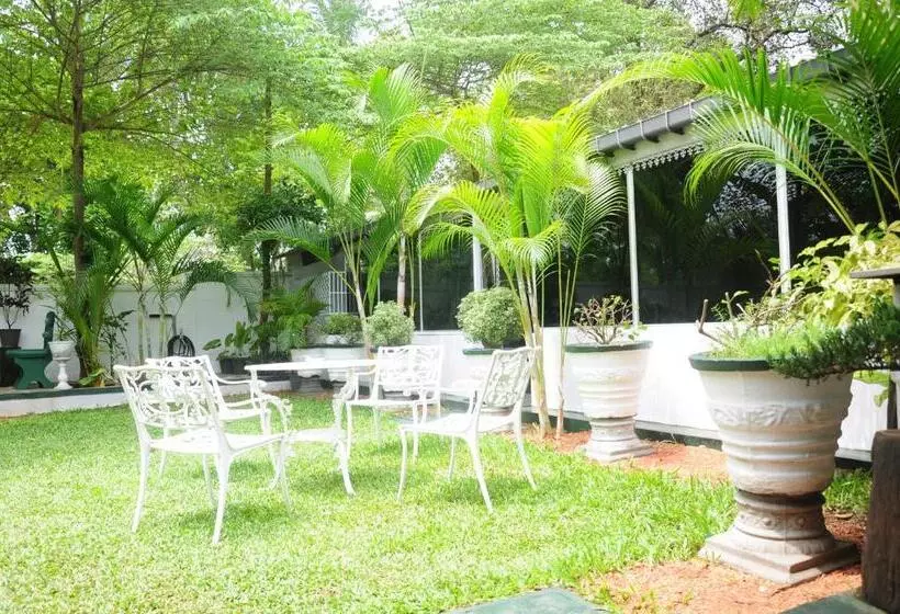 پانسیون Levi S Tourist – Anuradhapura