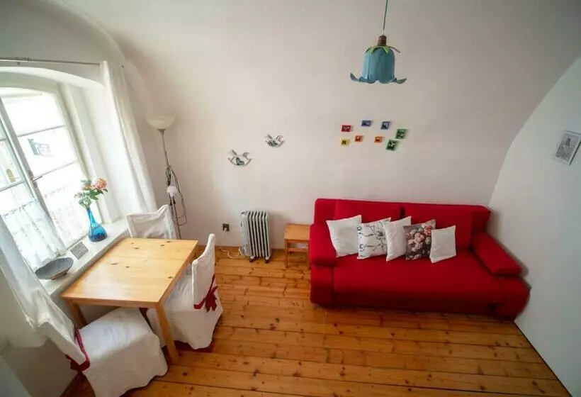 Majatalo Penzion Dům U Barvíře