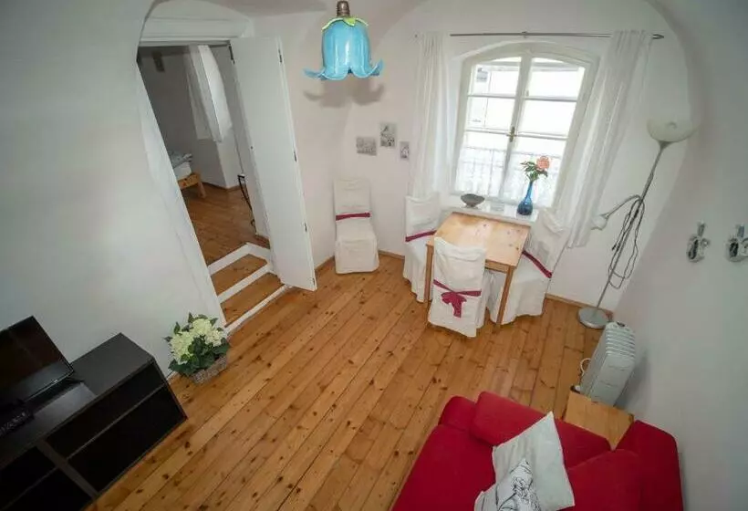 Majatalo Penzion Dům U Barvíře