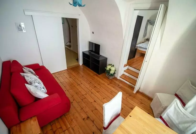 Majatalo Penzion Dům U Barvíře