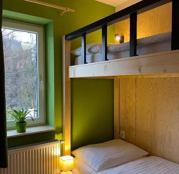 Majatalo Penzion Mája