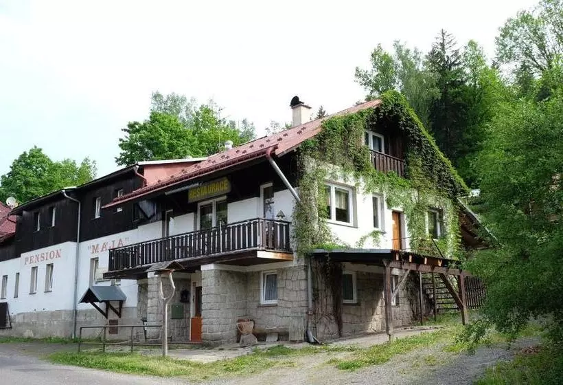 Majatalo Penzion Mája