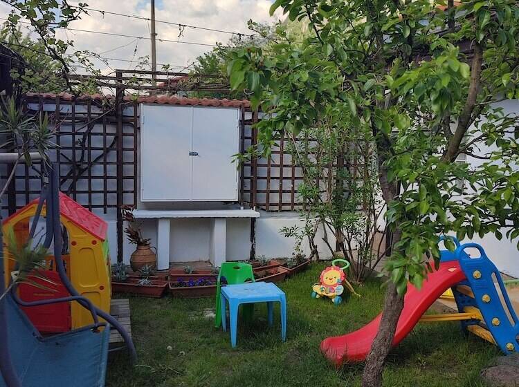 پانسیون Villa La Dolce Vita