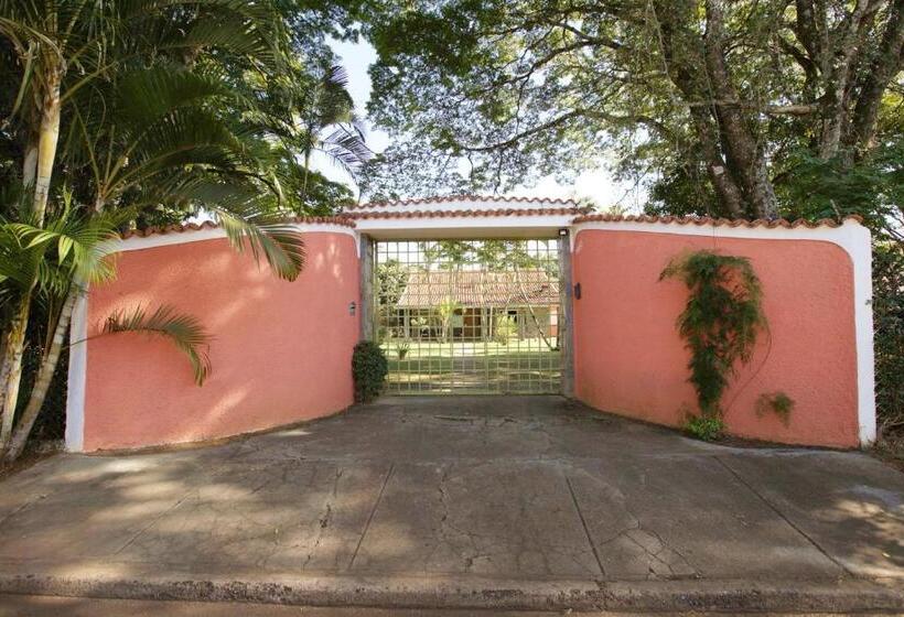 Piscina E Muito Lazer Em Linda Chacara, Franca Sp