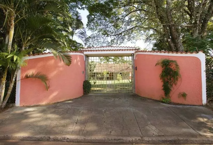 Piscina E Muito Lazer Em Linda Chacara, Franca Sp