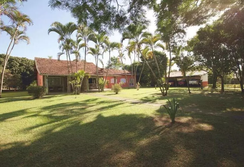 Piscina E Muito Lazer Em Linda Chacara, Franca Sp