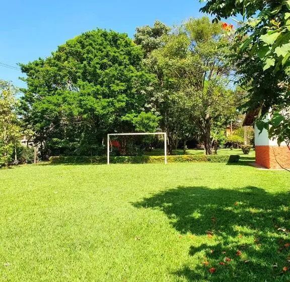 Piscina E Muito Lazer Em Linda Chacara, Franca Sp