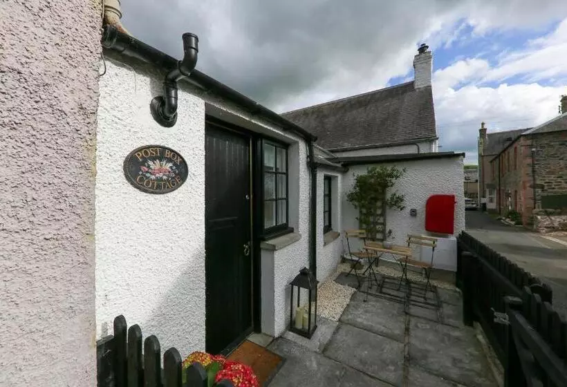 Postbox Cottage