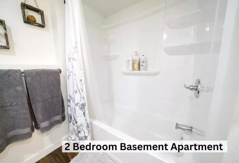 Downtown Vintage Modern Home Pnw Wineries