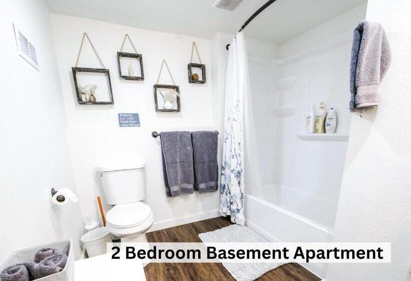 Downtown Vintage Modern Home Pnw Wineries