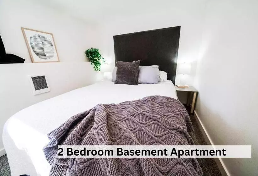 Downtown Vintage Modern Home Pnw Wineries