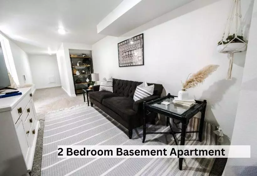 Downtown Vintage Modern Home Pnw Wineries