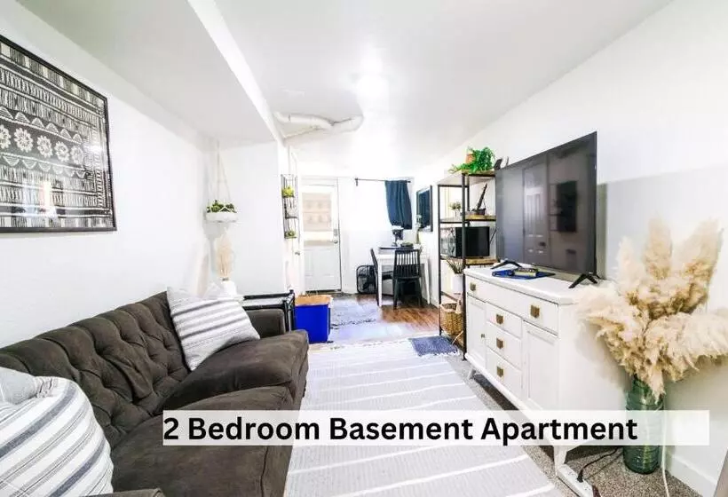 Downtown Vintage Modern Home Pnw Wineries