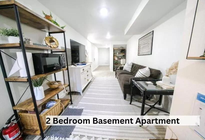 Downtown Vintage Modern Home Pnw Wineries