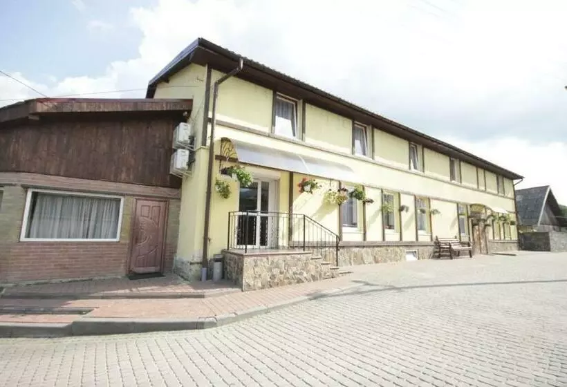 Hotelli гірка
