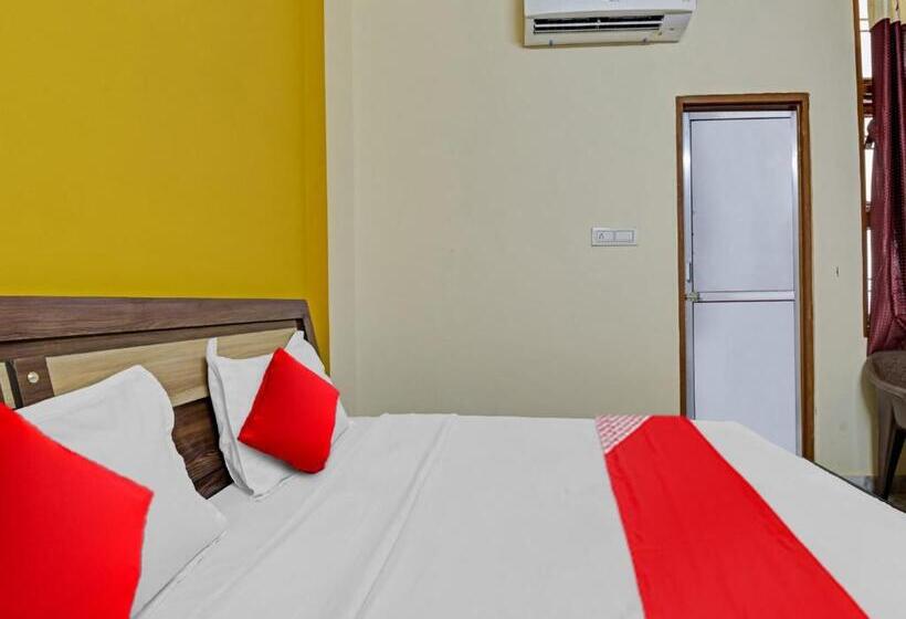 בית מלון כפרי Oyo 82088  Hastinapur Residency Near Jaipur Airport