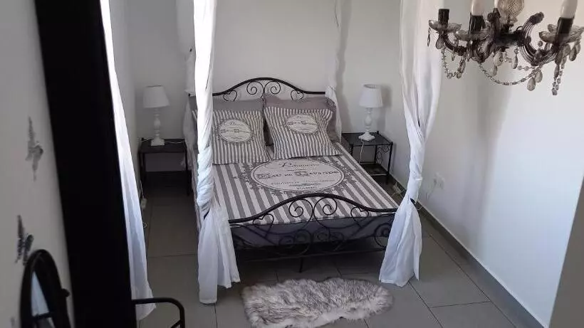Maison Job