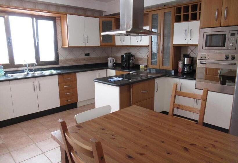 Náutico Suites, Private Room&bathroom