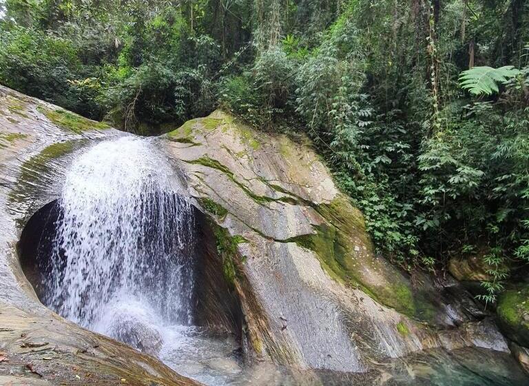 Paradise Hostel E Flats