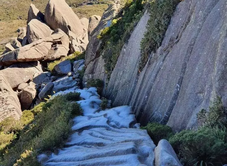 Paradise Hostel E Flats