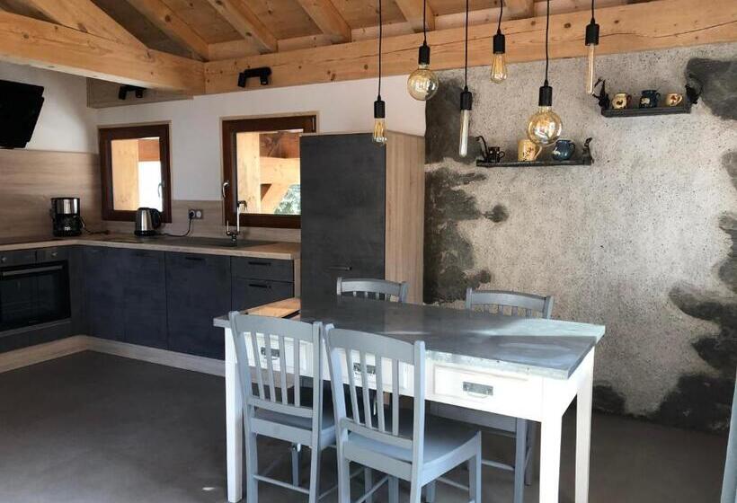 پانسیون Chalet Croq Neige