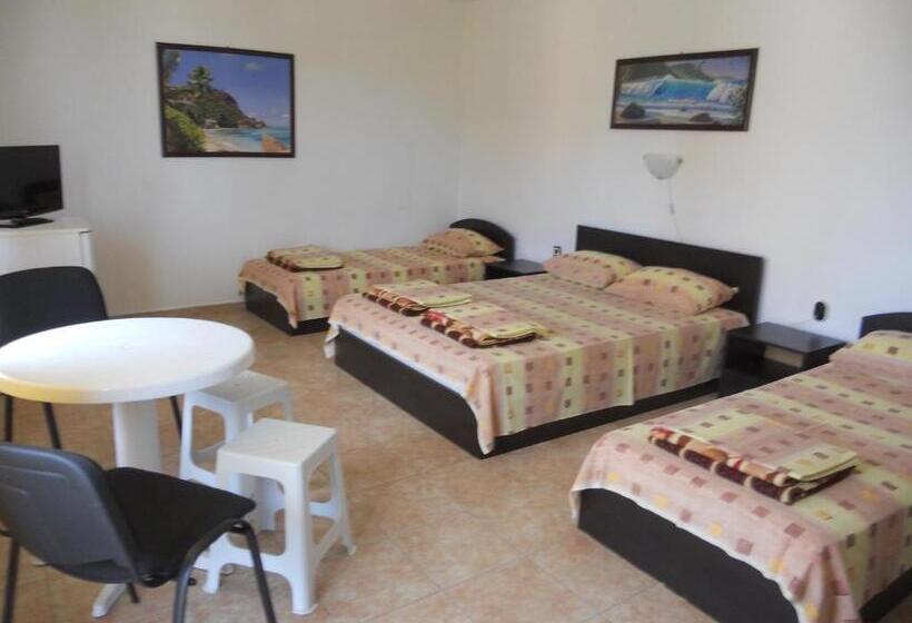 פנסיון стаи под наем таня безплатен паркинг на 100 метра