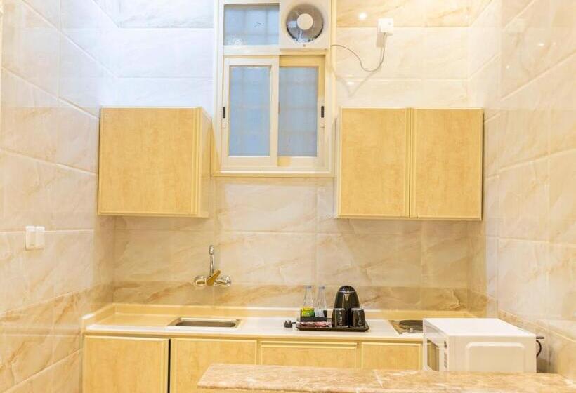 The Palace Hotel Suites   Al Badea