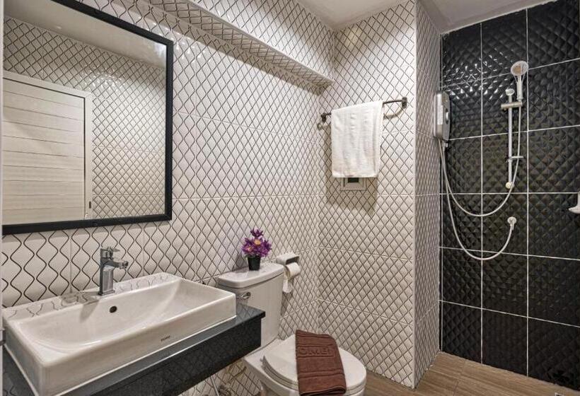 Tj Patong Hotel Sha Plus