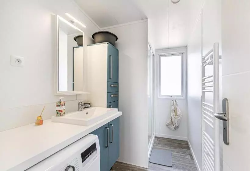 Vacances A 6 Dans Un Domaine Avec Piscine Chauffee