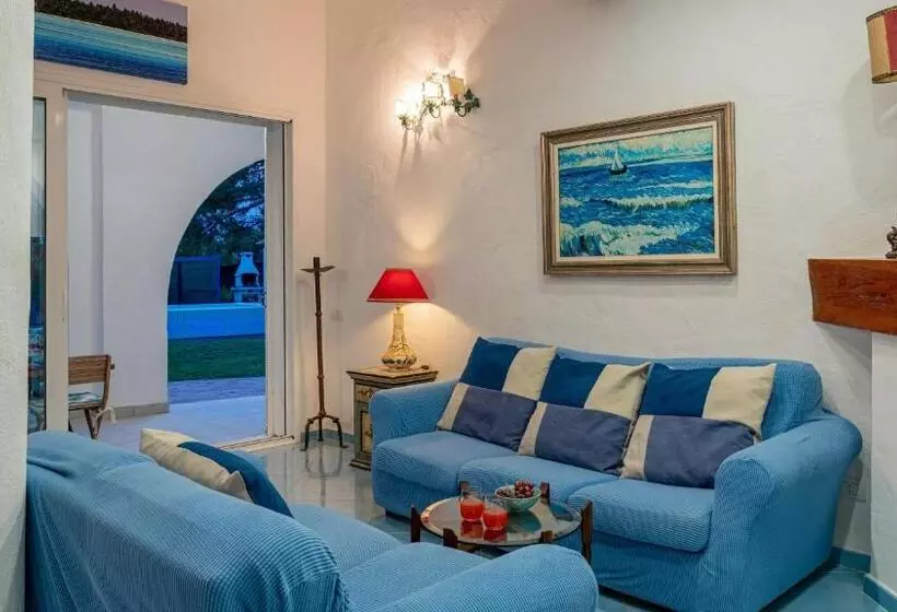Villa Sandra 11&1, Emma Villas