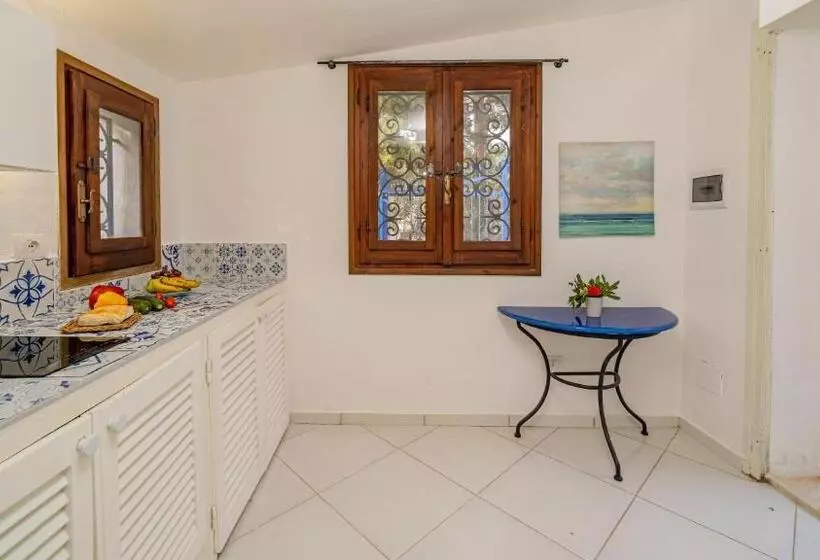 Villa Sandra 11&1, Emma Villas