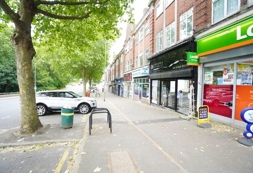 Newly Refurbished Studio, 20 Mins To London Bridge