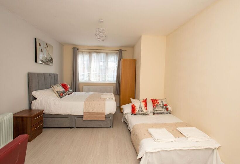 Newly Refurbished Studio, 20 Mins To London Bridge