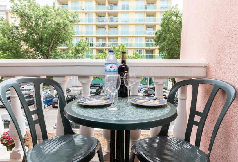 Parque Dos Reis Apartment 2