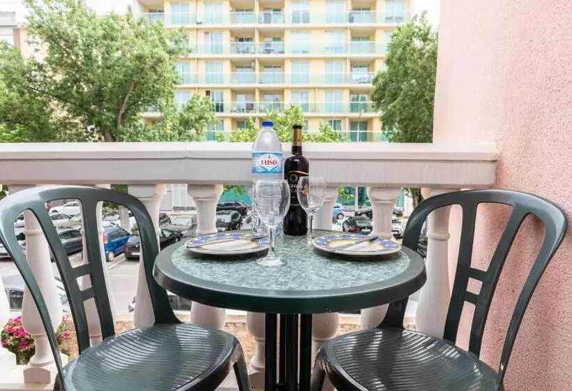 Parque Dos Reis Apartment 2