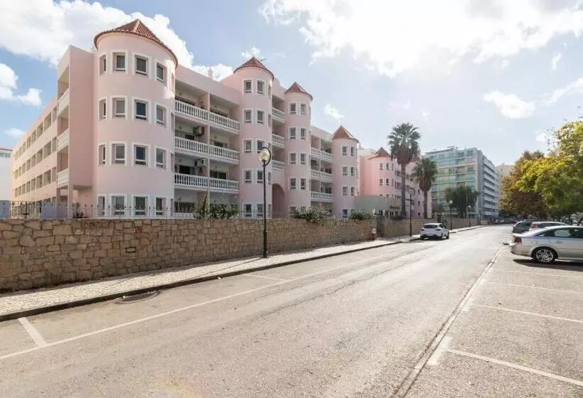 Parque Dos Reis Apartment 2