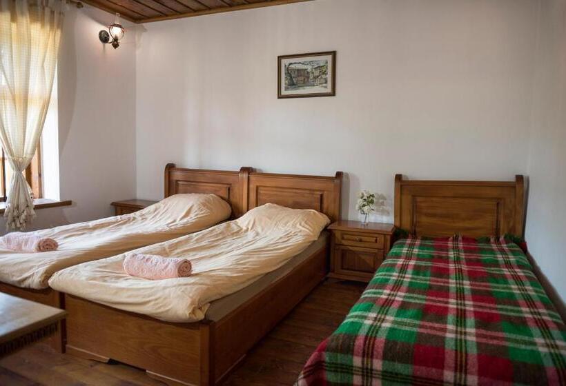 ペンション екокомплекс катунище