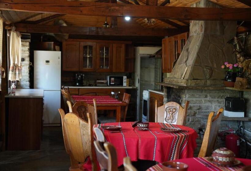 ペンション екокомплекс катунище