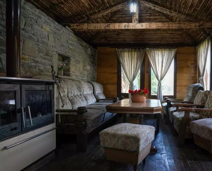 ペンション екокомплекс катунище