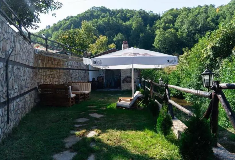 Majatalo гюмюрджински снежник