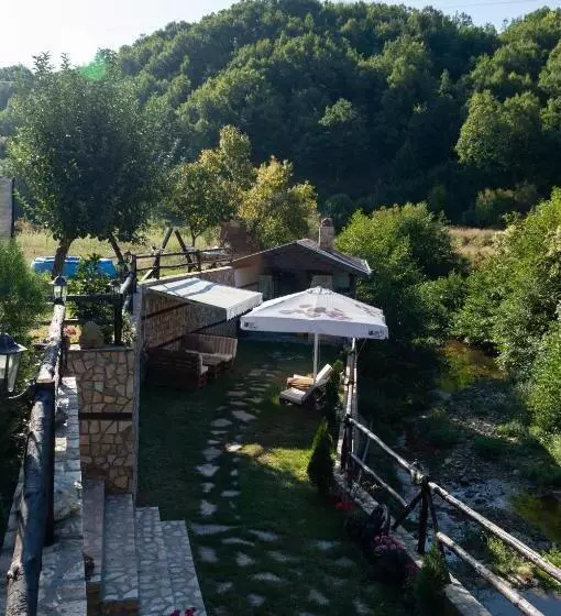 Majatalo гюмюрджински снежник