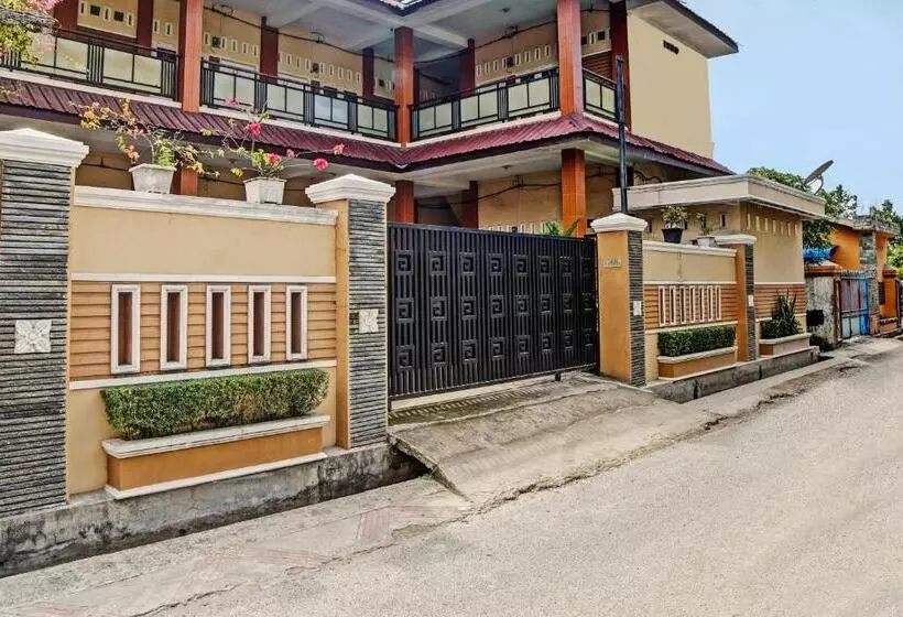Majatalo Reddoorz Syariah @ Jalan Letda Sujono Tembung
