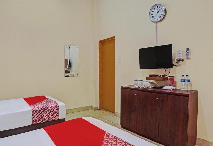 Pensjonat Reddoorz Syariah @ Jalan Letda Sujono Tembung