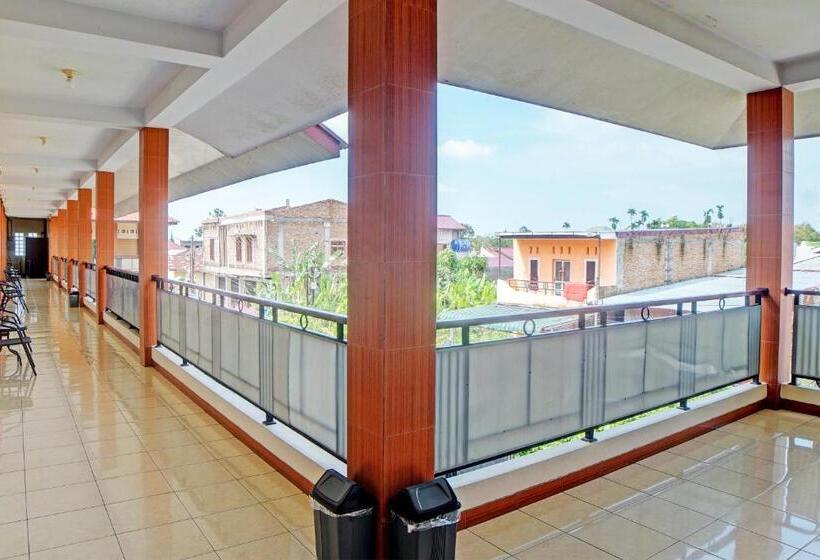 Pensjonat Reddoorz Syariah @ Jalan Letda Sujono Tembung