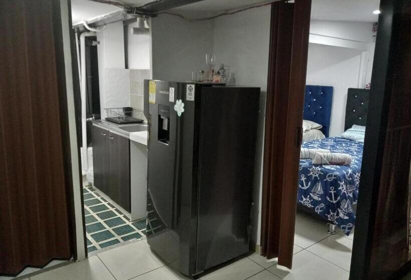 Cerca Al Aeropuerto, Toma De Fotos Huellas Visa Embajada Eeuu 700