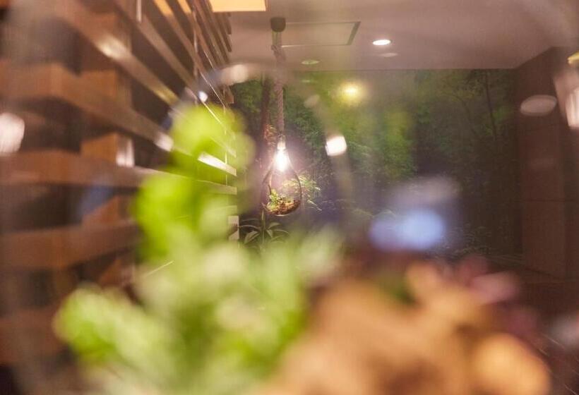 فندق リトル チャペル ココナッツ 天王寺