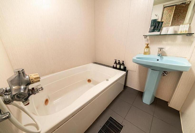 فندق リトル チャペル ココナッツ 天王寺