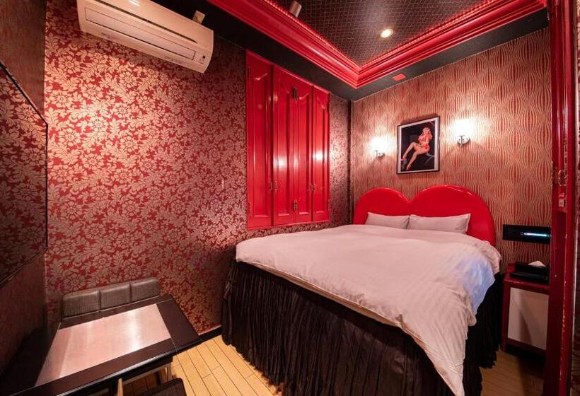 فندق リトル チャペル ココナッツ 天王寺