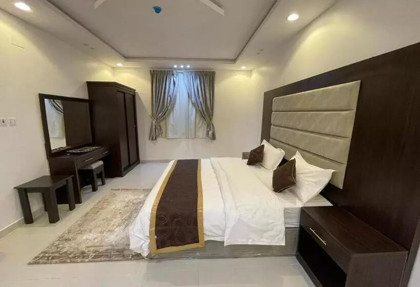 Abyat Mira